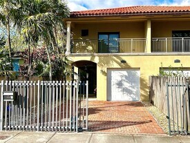 3777 SW 28th St, Unit 01307L in Miami, FL - Building Photo