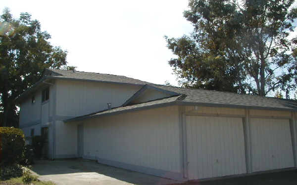 910 Kirsten Ct in Rohnert Park, CA - Building Photo - Building Photo