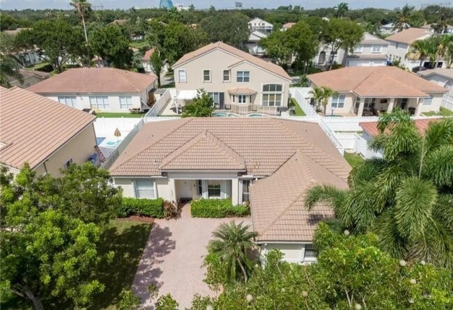 property at 5333 SW 34th Ave