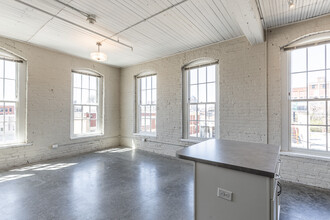 Wheelhouse Lofts in Dayton, OH - Building Photo - Interior Photo