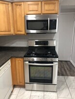 138 E Rittenhouse St in Philadelphia, PA - Building Photo