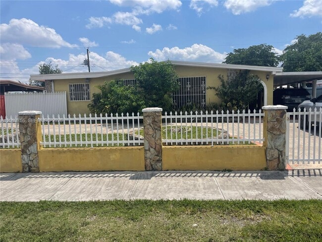 4115 SW 108th Ave