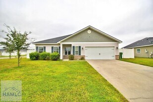 25 Wythe St in Hinesville, GA - Building Photo