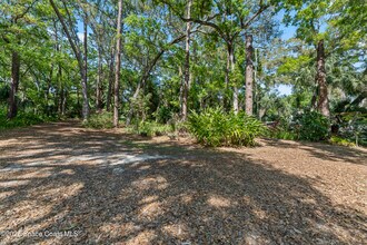 6363 Wood Ln in Melbourne, FL - Foto de edificio - Building Photo