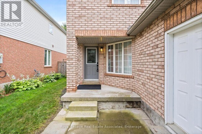 149 Mowat Crescent in Halton Hills, ON - Building Photo - Building Photo