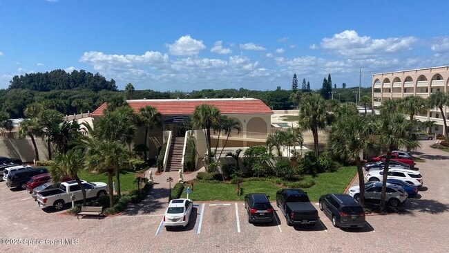 830 N Atlantic Ave in Cocoa Beach, FL - Building Photo - Building Photo