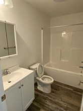 3239 SW Clare Ave in Topeka, KS - Foto de edificio - Building Photo