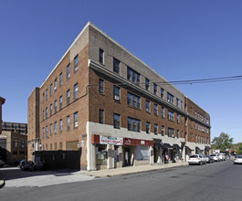 7000 - 7026 Terminal Sq in Upper Darby, PA - Building Photo - Building Photo