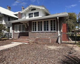 229 W 10th St in Jacksonville, FL - Building Photo