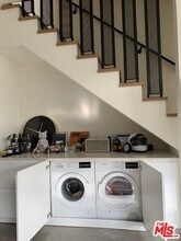 2241 Hyperion Ave in Los Angeles, CA - Building Photo - Building Photo