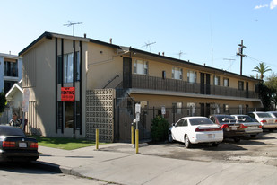 1139 RAYMOND Ave Apartments