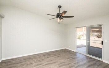 3176 Jamaica Blvd S in Lake Havasu City, AZ - Building Photo - Building Photo