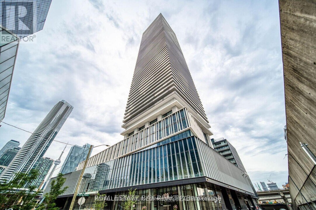 138-7138 Downes St in Toronto, ON - Building Photo