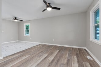 216 Cross Hill Rd in Lexington, SC - Building Photo - Building Photo