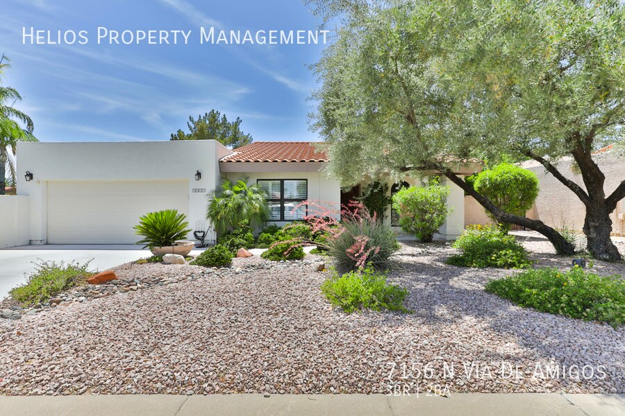 7156 N Vía De Amigos in Scottsdale, AZ - Building Photo
