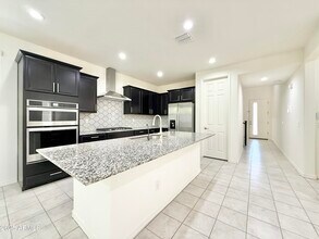 735 W Derringer Way in Chandler, AZ - Building Photo - Building Photo