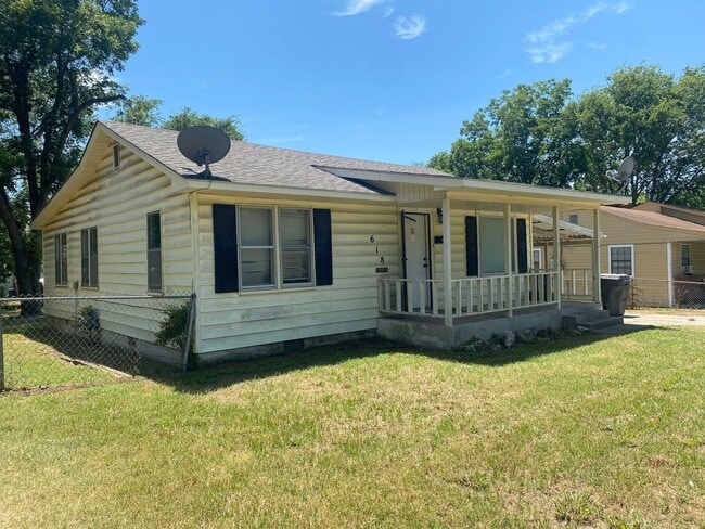 property at 618 13th Ave NW