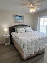 810 Harrington Lake Dr N in Venice, FL - Building Photo
