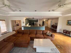 9446 High Point Rd in Baton Rouge, LA - Building Photo