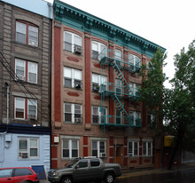 61 Jackson St Apartments