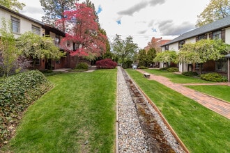 Robinwood Apartments in Spokane, WA - Building Photo - Building Photo
