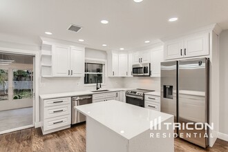 1628 S Highland Ave in Clearwater, FL - Building Photo - Building Photo