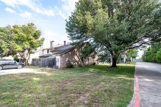 2053 Country Village Blvd in Humble, TX - Building Photo - Building Photo