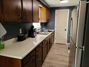212 Deschane Plz in Green Bay, WI - Building Photo - Building Photo