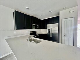 1045 NW 4th Ter in Florida City, FL - Building Photo