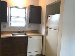 76 Peachtree Ln in Fairview Heights, IL - Building Photo - Building Photo