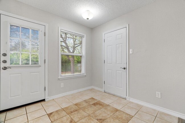 508 Lake Crest Pkwy in Azle, TX - Building Photo - Building Photo