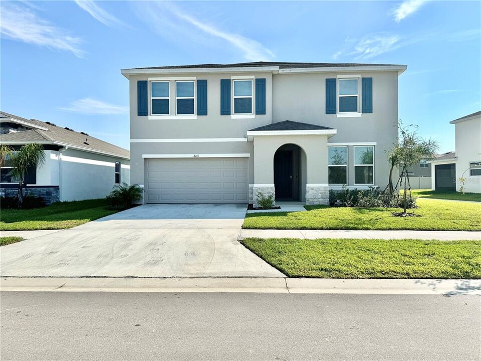 6141 Wandering Willow Dr in Wesley Chapel, FL - Building Photo