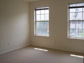 40 Walnut St in Jersey City, NJ - Building Photo - Building Photo