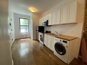 406 E 13th St, Unit 1f in New York, NY - Building Photo - Building Photo