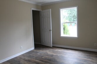 1603 Cromartie Beach Dr in Albany, GA - Building Photo - Building Photo