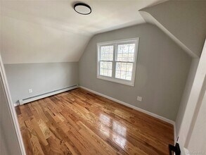 137-14 Bedell St in Queens, NY - Building Photo - Building Photo