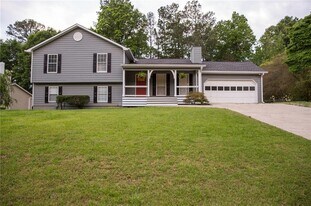 5270 Oaks Landing Ct in Sugar Hill, GA - Building Photo
