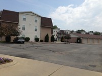 Lakeside Apartments in Mansfield, OH - Building Photo - Building Photo