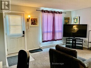 156 Moira St E in Belleville, ON - Building Photo - Building Photo