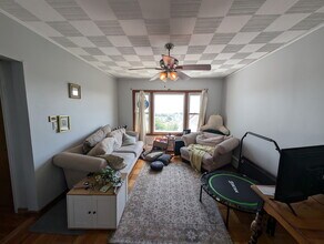 85 Gladstone St, Unit 3 in Boston, MA - Building Photo - Building Photo