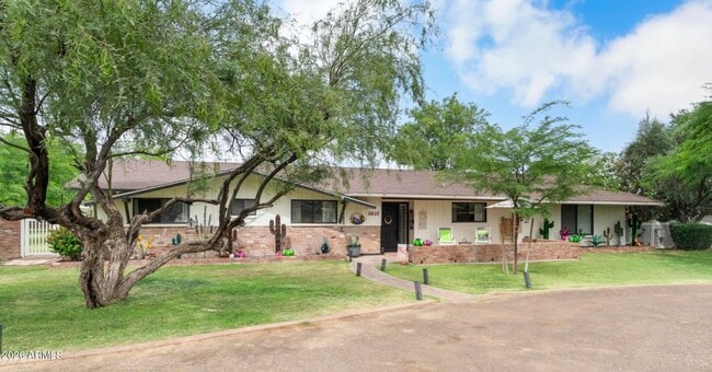 property at 7026 E Sunnyside Dr