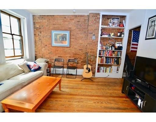995 Myrtle St in Boston, MA - Building Photo - Building Photo