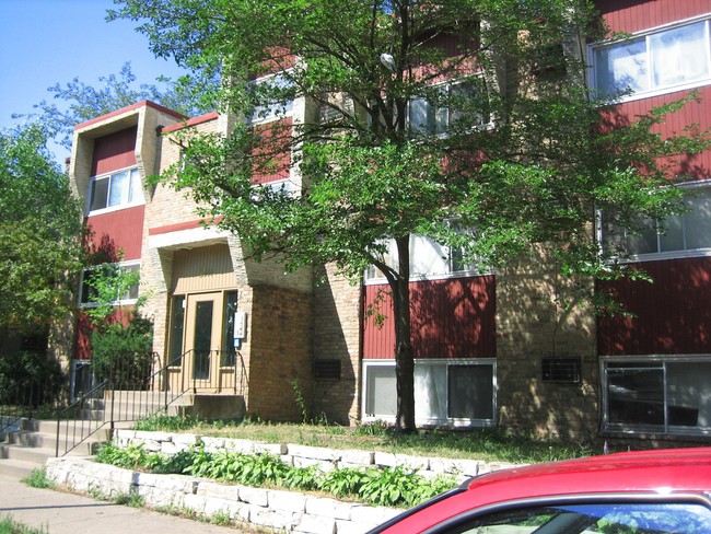 Midtown Plaza Apartments in Minneapolis, MN - Building Photo - Building Photo