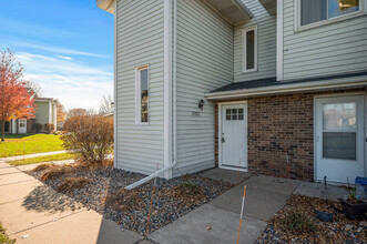 2482 Cobble Hill Alcove, Unit C in Woodbury, MN - Foto de edificio - Building Photo