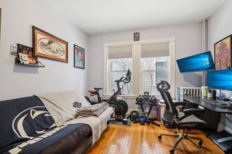 20 Henry St, Unit #1 in Brookline, MA - Building Photo - Building Photo