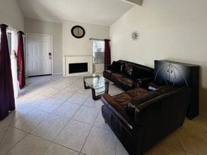 13014 Leader St in Houston, TX - Building Photo - Building Photo