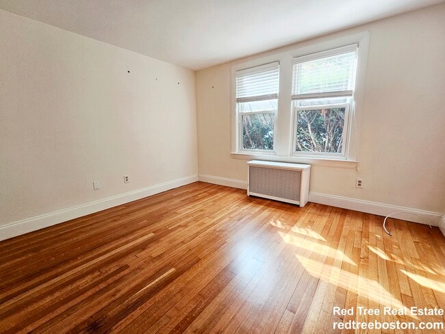 9 Keefe Ave in Newton, MA - Building Photo - Building Photo