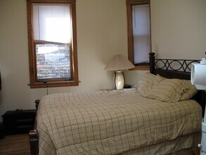 713 W Wrightwood Ave in Chicago, IL - Building Photo - Building Photo
