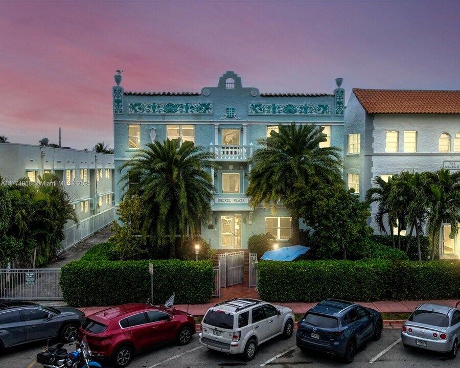 1218 Drexel Ave in Miami Beach, FL - Building Photo
