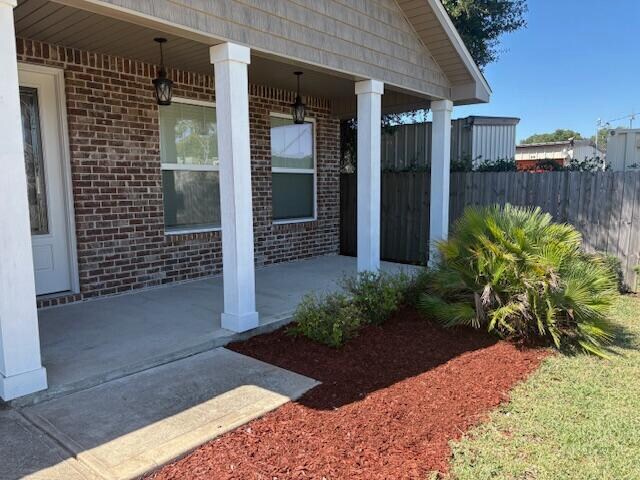 24 10th Ave in Shalimar, FL - Building Photo - Building Photo